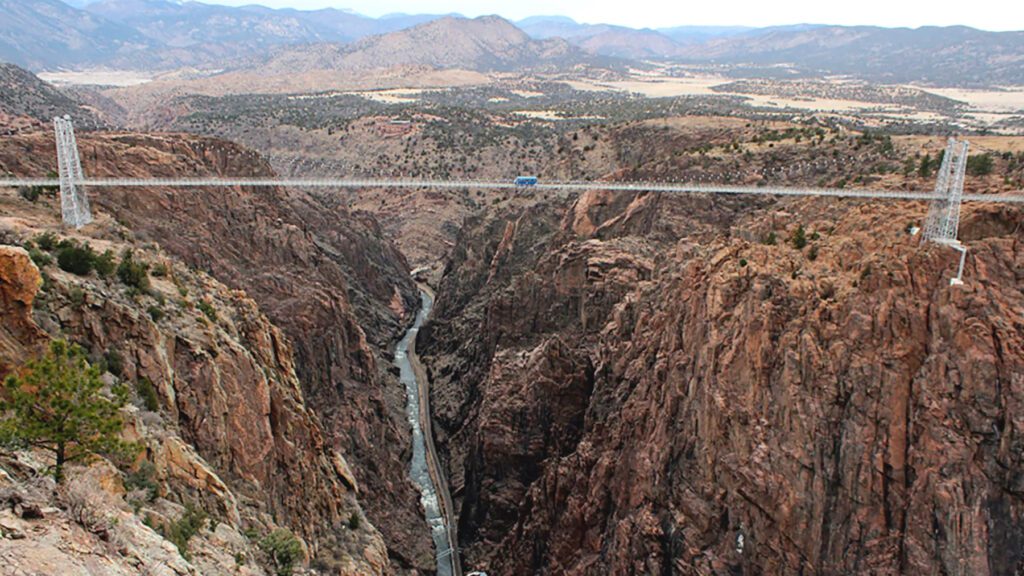 Royal Gorge Bridge, Colorado - bungee jumping